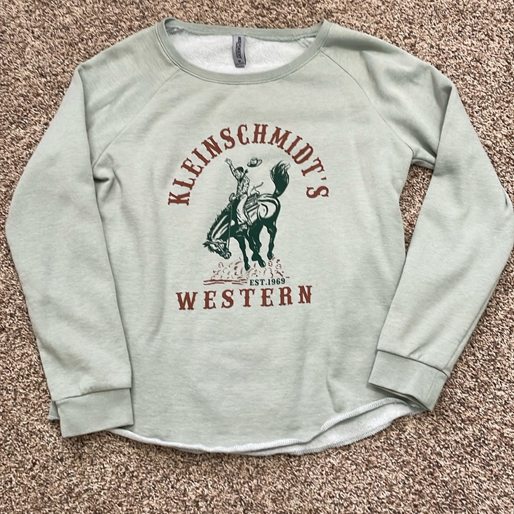 Women’s western sweatshirt size medium